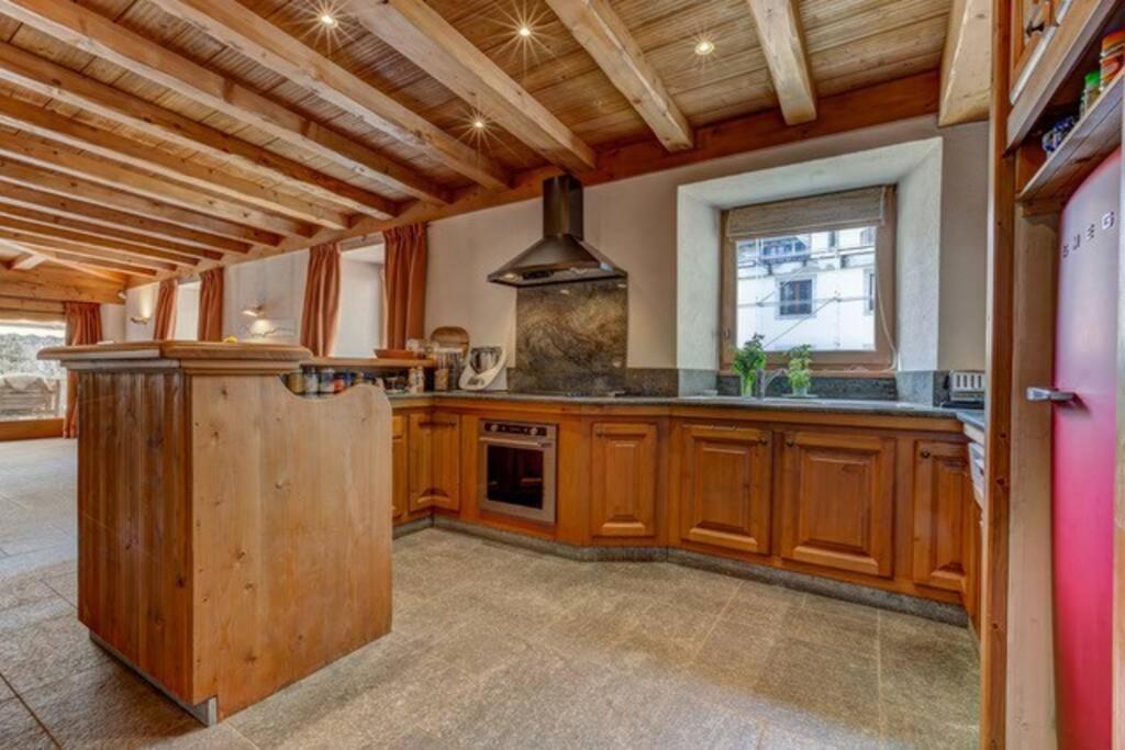 Spacious 3-Bed In The Heart Of Chamonix Exterior foto